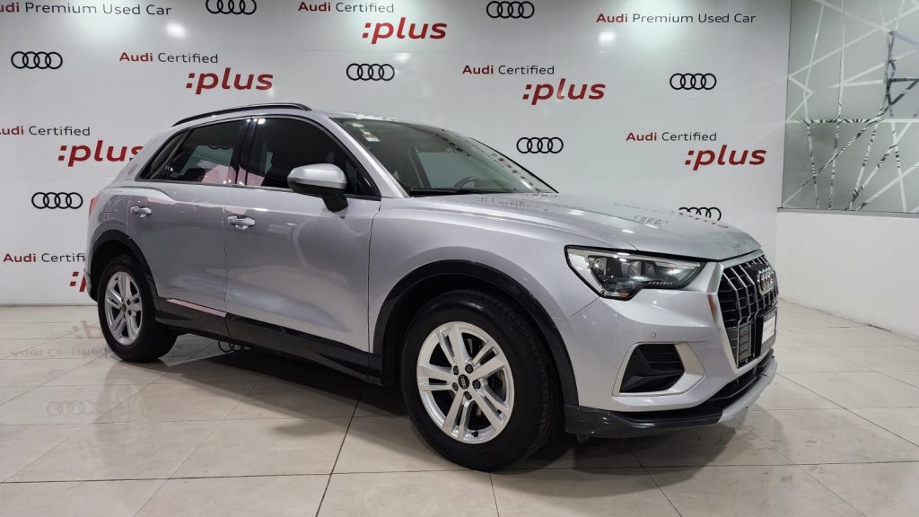 Audi Q3 2023 — 5 pts. Dynamic, 150 HP, 1.4T, S Tronic, RA-17