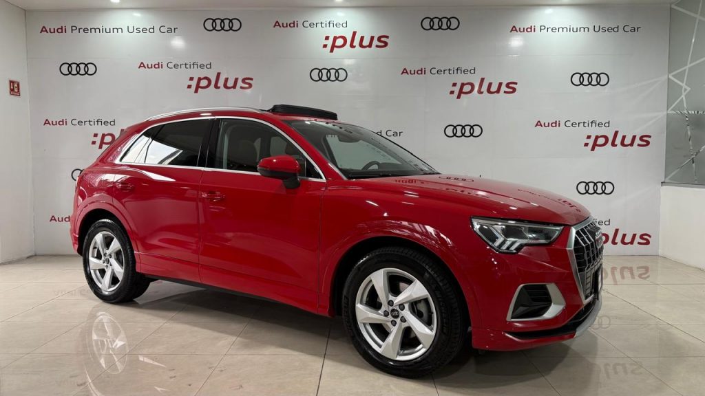 Audi Q3 2024 — 5 pts. Select, 150 HP, 1.4T, S Tronic, TP, RA-18 
