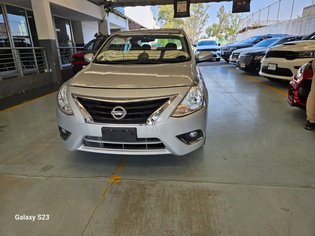 NISSAN VERSA 2019 — ADVANCE AT