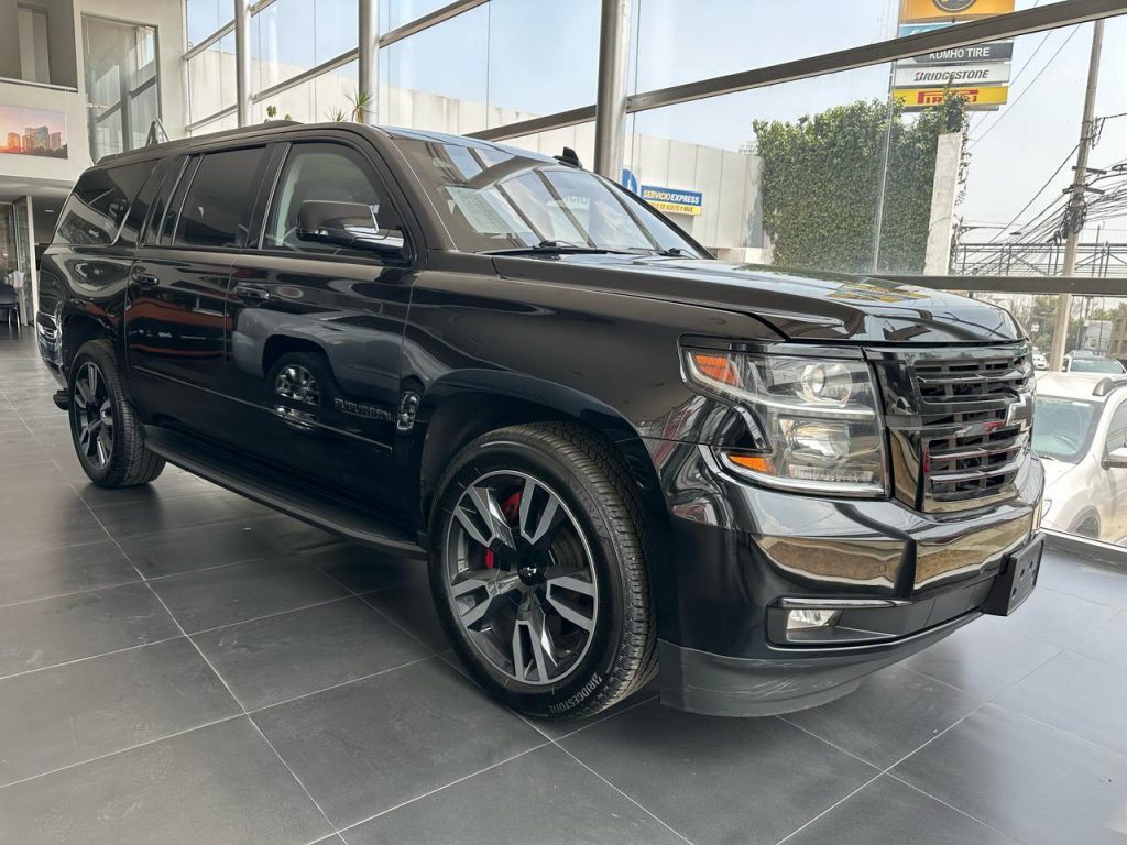 Chevrolet SUBURBAN 2019 — LT 4P V8 5.3L ECOTEC3 VP R20 HYDRA-MATIC