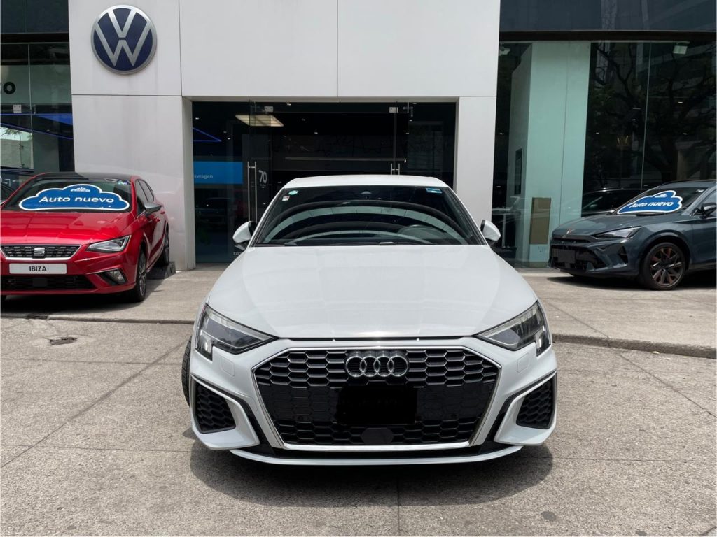 Audi A3 2023 — 2.0 40 TFSI S LINE DCT