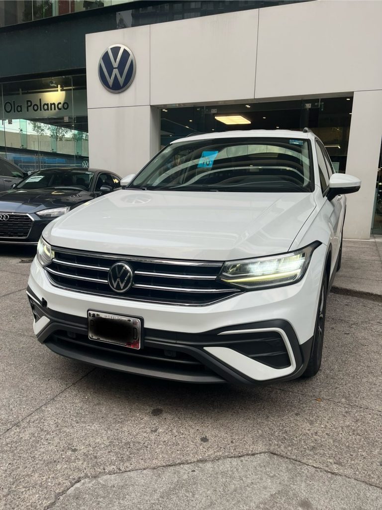 Volkswagen Tiguan 2022 — TRENDLINE PLUS L4 1.4L TSI DSG