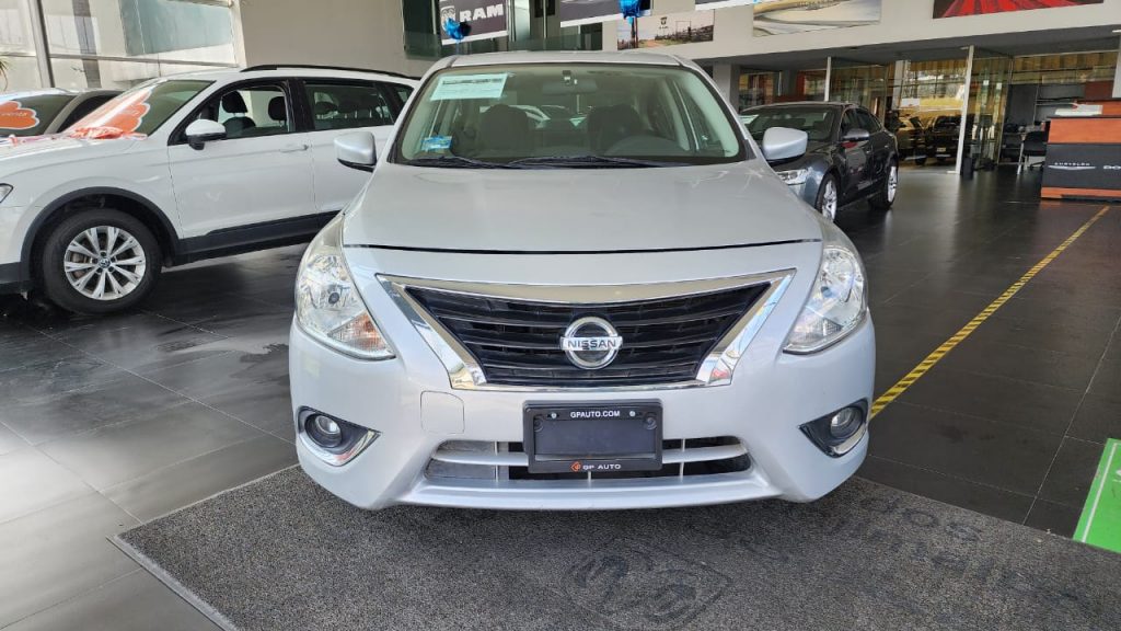 NISSAN VERSA 2019 — ADVANCE AT