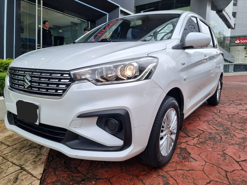 Suzuki Ertiga Minivan 2019 — 5 pts. GLS, 1.5l, TM5, a/ac., R-15