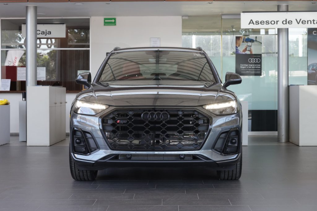 Audi Q5 2024 — SQ SPORTBACK V6 3.0T AUT