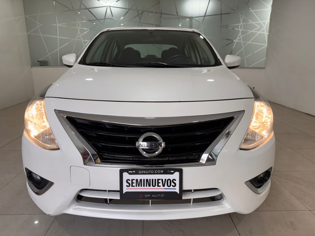 NISSAN VERSA 2019 — ADVANCE AT 1.6L