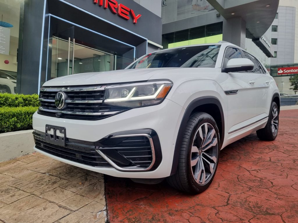 Volkswagen Cross Sport 2022 — 5 pts. R-Line 4Motion, V6, 3.6l, TA, piel, TP, RA-21