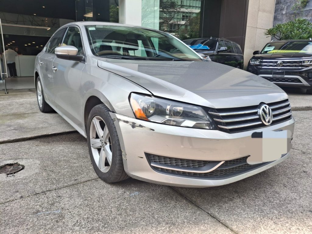 Volkswagen PASSAT 2013 — SPORTLINE 2.5L 170HP TT 6 VEL NAV