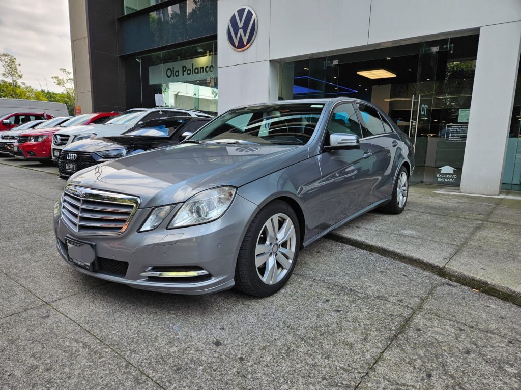 MERCEDES BENZ E-200 2013 — EXCLUSIVE