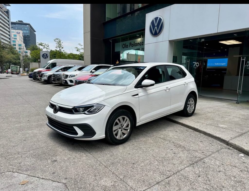 Volkswagen POLO 2024 — COMFORTLINE L3 1.0 TSI AUT