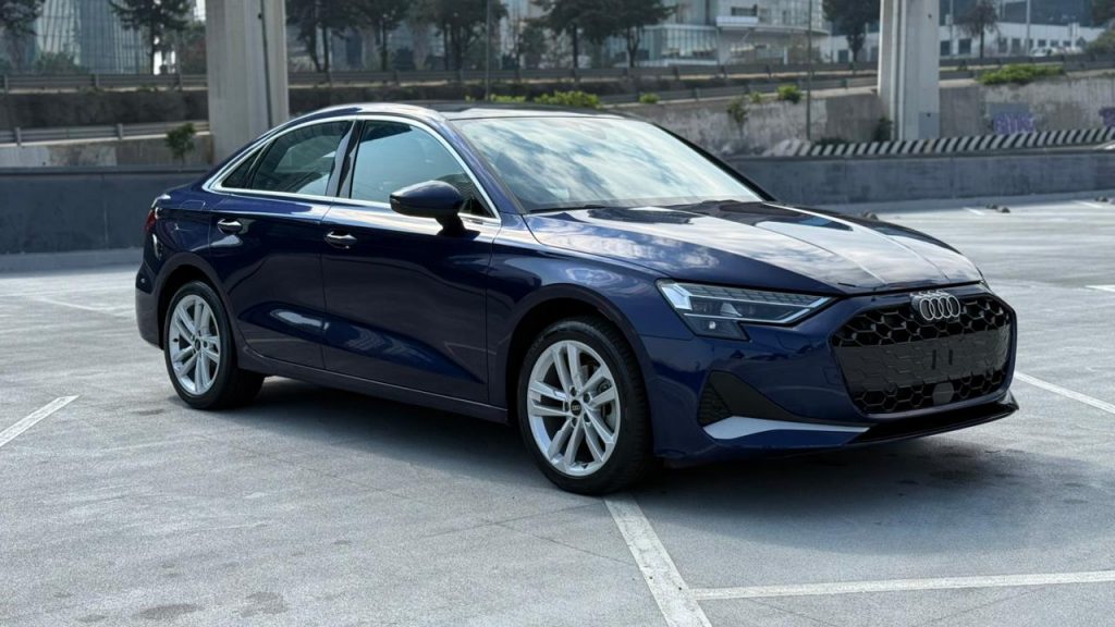 Audi A3 2025 — 4 pts. Select, 150 HP, 1.4T, TA, piel, RA-17 