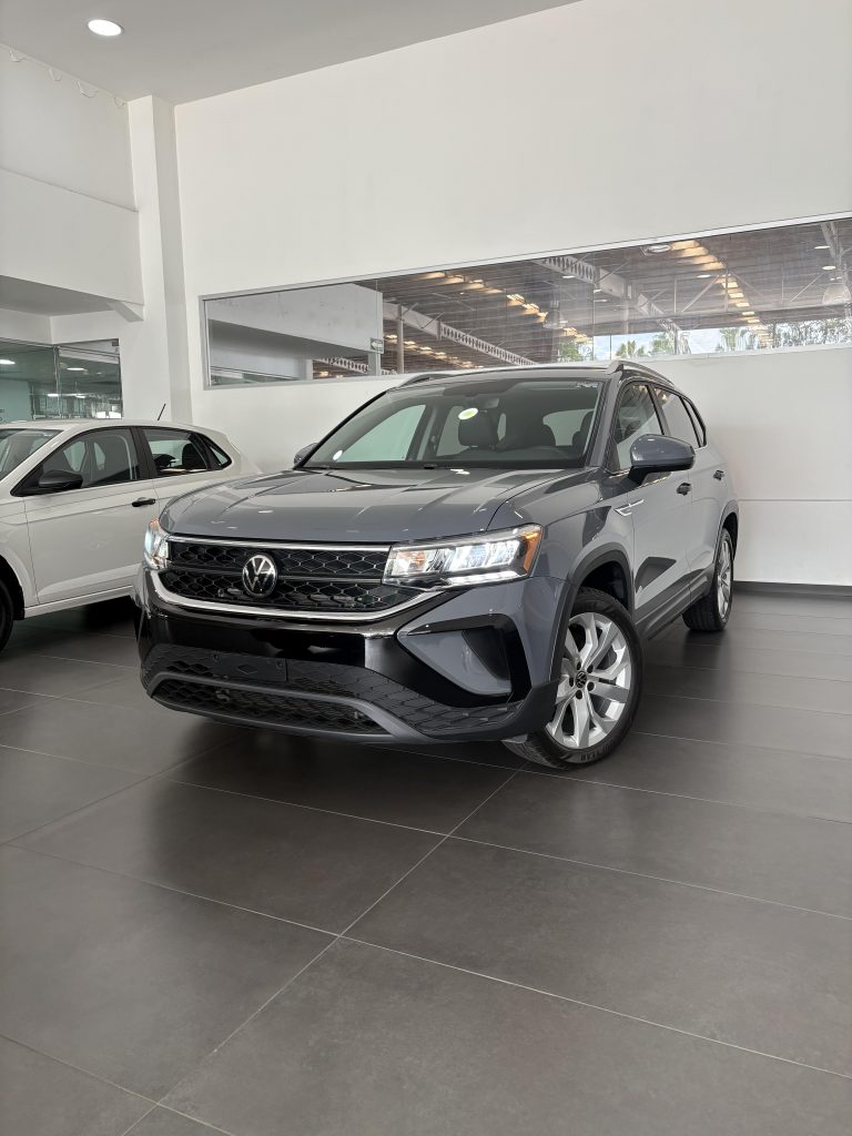 Volkswagen TAOS 2024 — COMFORTLINE PLUS L4 1.4T AUT