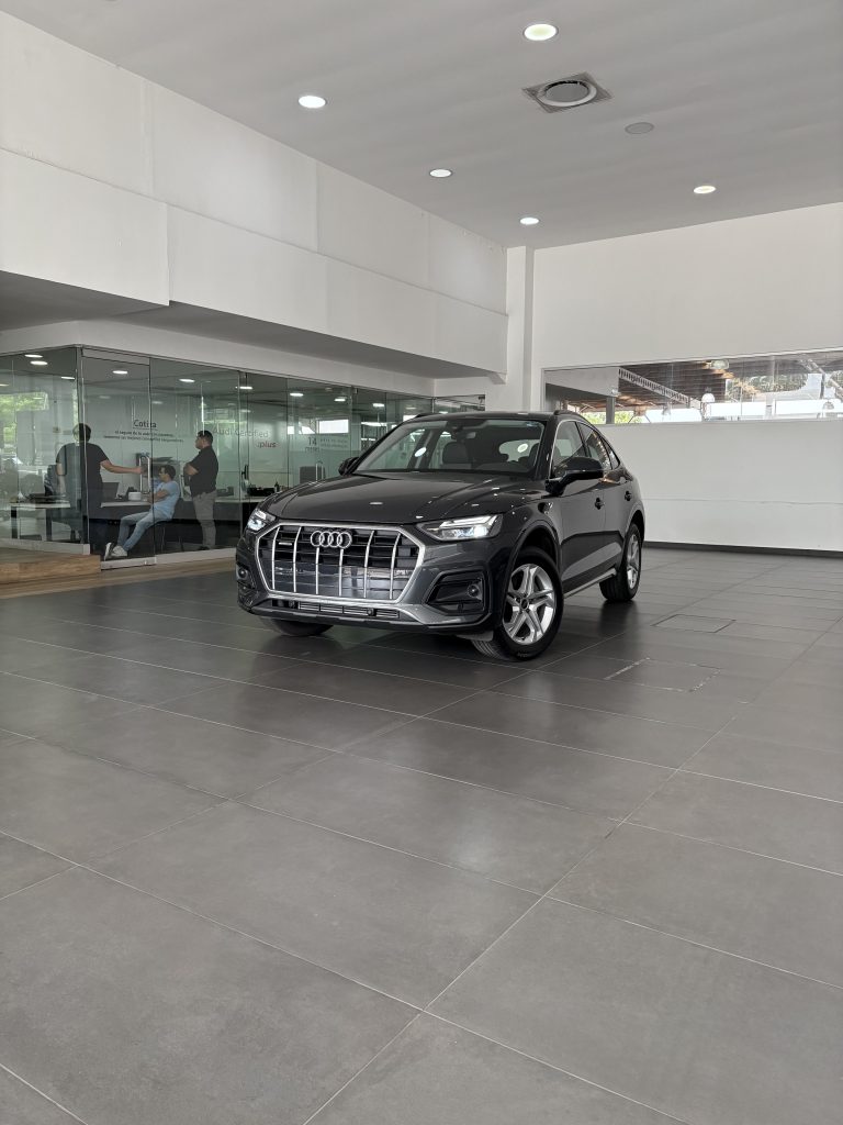 Audi Q5 2024 — 2.0L SELECT SPORTBACK 45 TFSI MHEV S QUATTRO AUT
