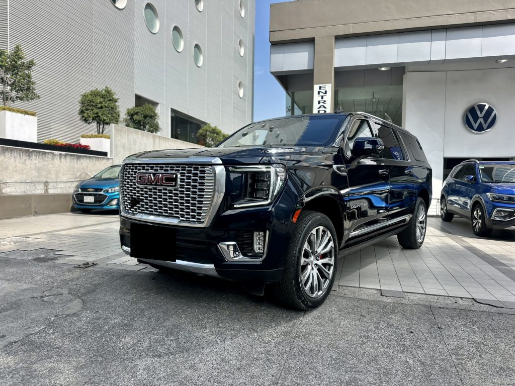GMC YUKON 2022 — 6.2 DENALI A AUTO 4WD