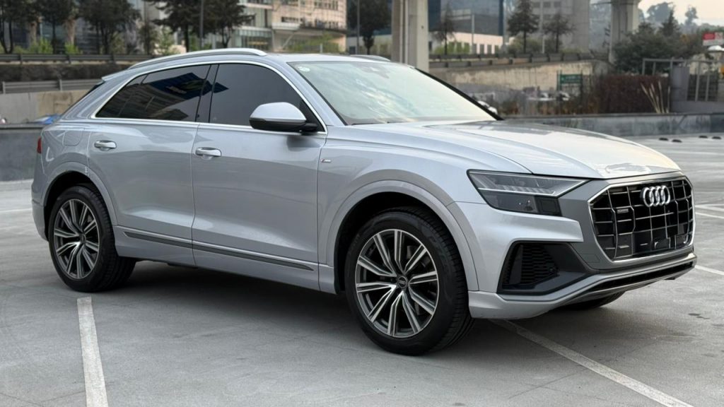 Audi Q8 4x4 2022 — 5 pts. S Line, MHEV, V6, 3.0T, TA, astos. deportivos, GPS, 5 pas., RA-20